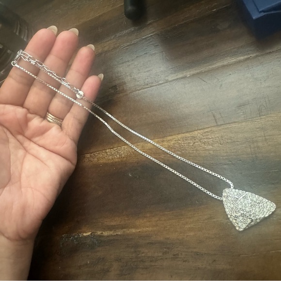 Matching ring and necklace set. - Picture 4 of 11